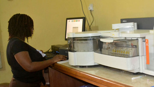 Automated laboratory analyser at Eldorado Hospital